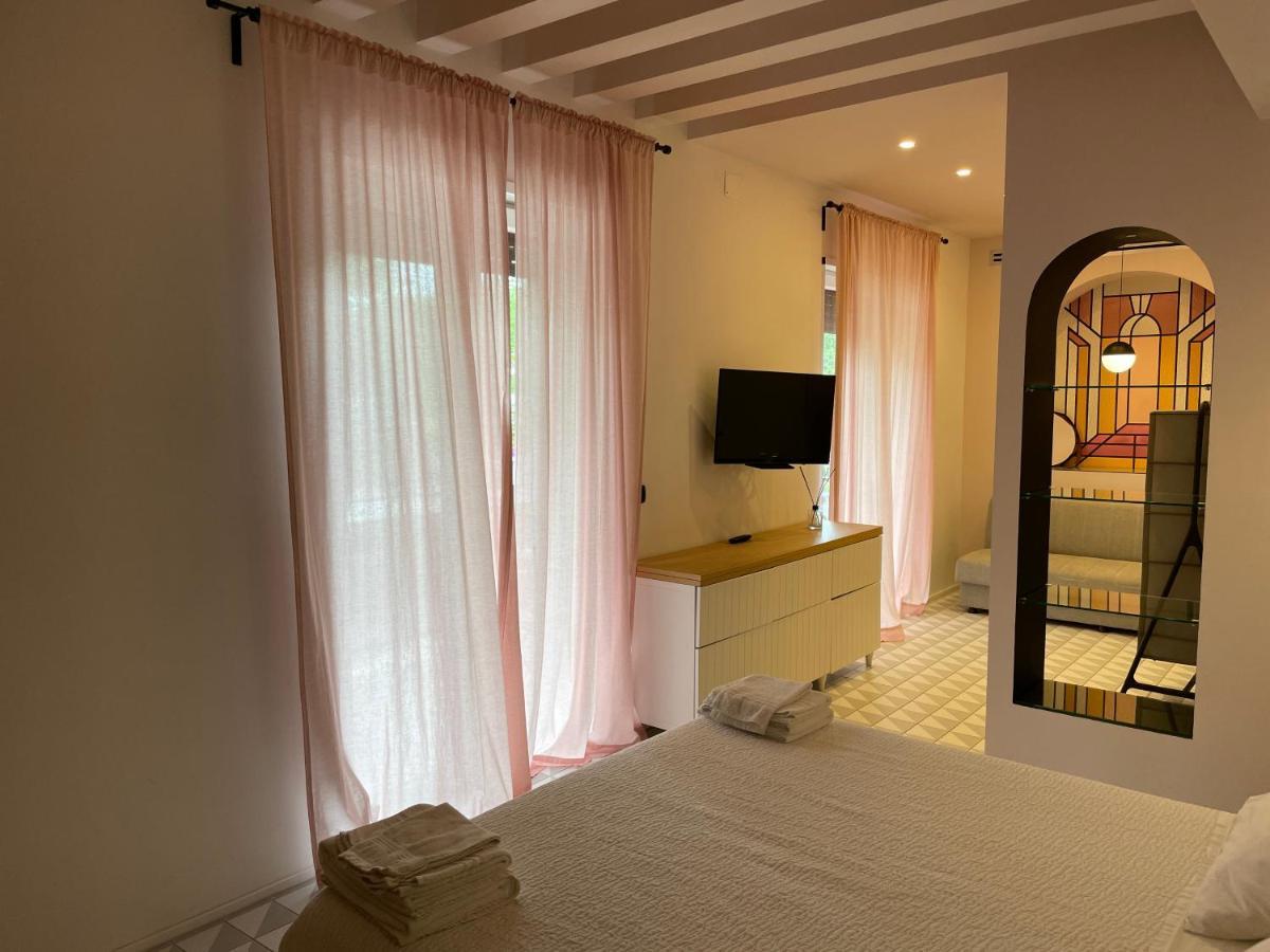 Bed and Breakfast Dusme Tarento Exterior foto